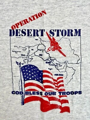 Camiseta Gráfica De Colección Años 90 Operación Tormenta del Desierto Dios Bendiga Nuestras Tropas EE. UU. NUEVA EN STOCK Foto 1 de 4