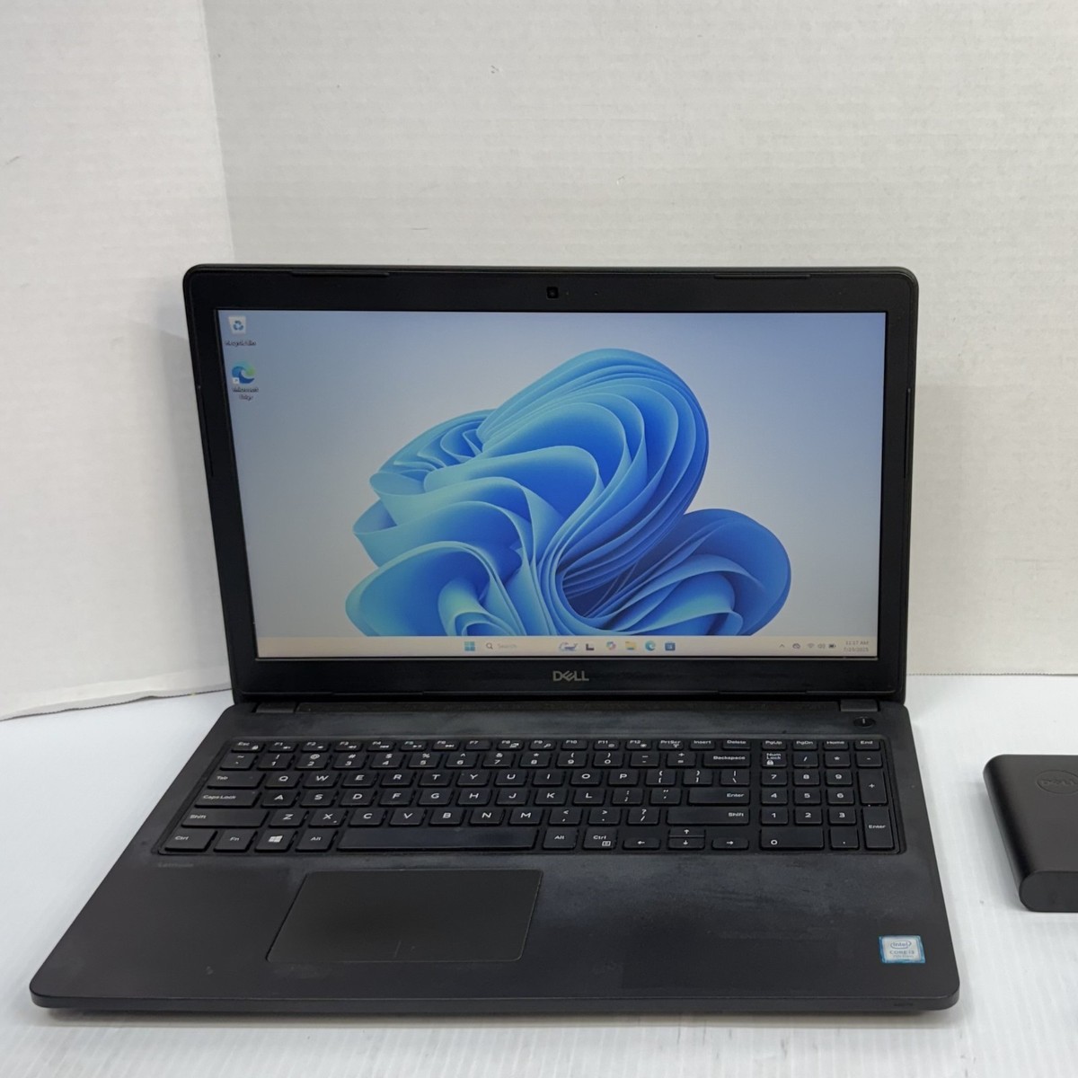 Dell Intel Core i3 7th Gen. PC Laptops & Netbooks 15-15.9 in