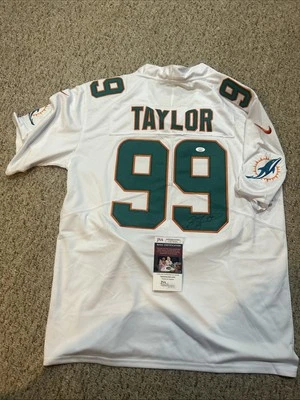 CAMISETA AUTOGRAFIADA FIRMADA POR JASON TAYLOR DE LOS DELFINES DE LOS MIAMI CERTIFICADO DE AUTENTICIDAD JSA LEYENDA DE LA NFL Foto 1 de 4