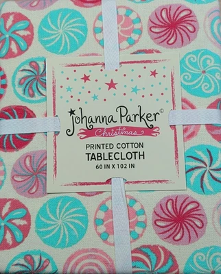 全新! Johanna Parker - 薄荷糖果圣诞假期粉色桌布 - 60x102 — 第 1/4 张图片