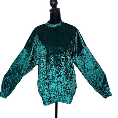 Women Oversized Crushed Velvet Top Size XS Green Drop Sleeve Whimsigoth NEW - Image 1 of 4