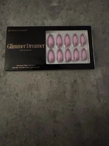 Glimmer Dreamer Press On French Mani wiederverwendbare Mandelnägel 32 Cherry Drift - Bild 1 von 3