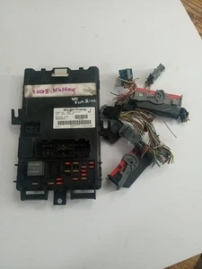 07-09 FORD MUSTANG INTERIOR BODY CONTROL MODULE BCM FUSE BOX 8R3T-14B476-AD OEM - Picture 1 of 19