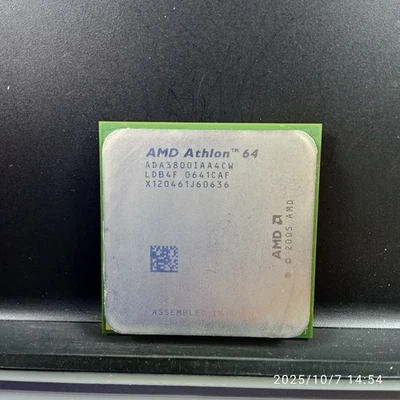 AMD Athlon 64 3800+ ADA3800IAA4CW 2.40GHz Socket 939 – CPU usata testata - Immagine 1 di 4