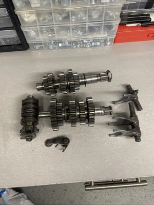 Honda CR250 CR 250 CR250R 1982 82 transmisión, engranajes, ejes, tambor, horquillas Foto 1 de 4