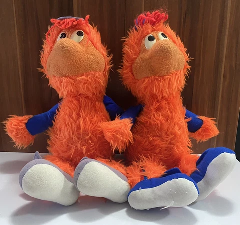Vintage MONTREAL EXPOS plush Mascot YOUPPI 22"  Mighty Star Stadium Souvenir Cover