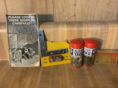 Lote de tachuelas, clavos, tornillos, pernos y otros vintage varios  Foto 1 de 4