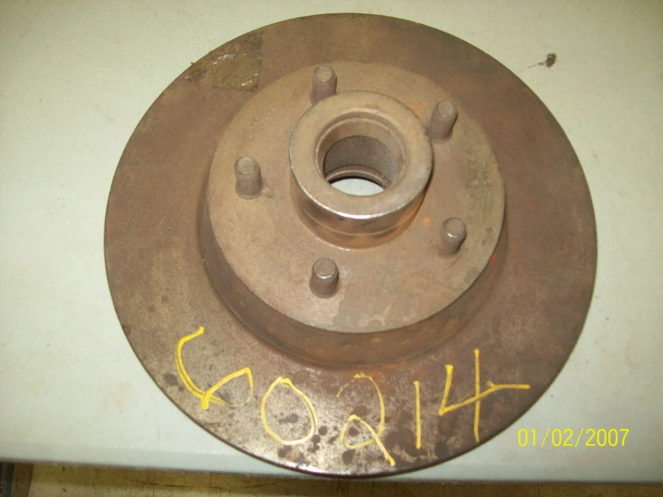 Rotor de freno delantero y buje Ford/Lincoln/Mercury/Thunderbird 1970-1972 Foto 1 de 2