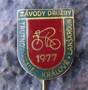 1977 Czechoslovakia Bicycle Cycling Road Race Trutnov Lanskroun Bike Pin Badge - Picture 1 of 3