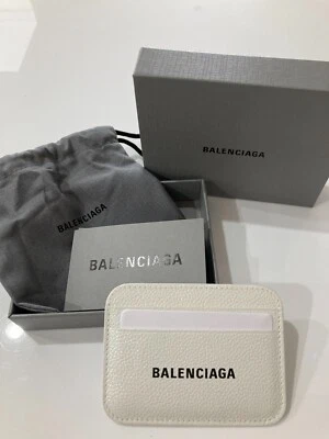 Tarjetero CASH Foto 1 de 4