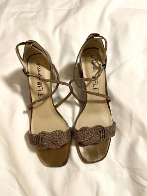 LifeStride 女式 Captivate 青铜金属高跟鞋 11 中号 — 第 1/4 张图片