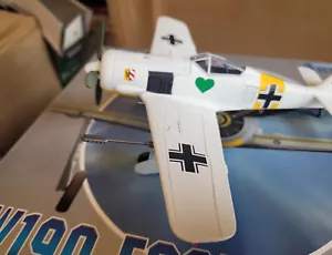 Colección Armadura 98045 / B11B228 FW-190 Luftwaffe 1/JG54 "Quax Schnorrer" 1:48 - Imagen 1 de 4