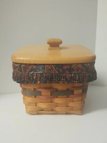 Longaberger 1998 Father’s Day Finders Keepers Small Desktop Basket EUC Cover