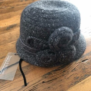 NEW Angela & William Gray Winter Knit Cloche Bucket Hat With Knitted Flowers - Picture 1 of 5
