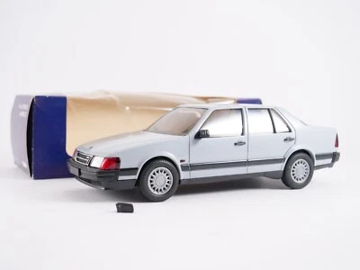 STAHLBERG Finlandia N°203 SAAB 9000 CD 23,5 Cm In Scatola - Immagine 1 di 4