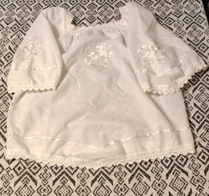 Floral Vintage Embroidered Boho Blouse Gypsy White, Size Large, Made In Greece - Picture 1 of 10