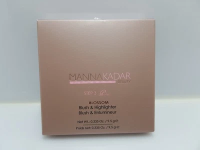 Manna Kadar Blossom Floral Compact - Bild 1 von 3