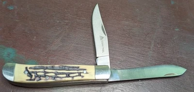 Ozark Trail 2 Blade 4" Pocket Knife, Plastic Bone Handle  - Image 1 of 4