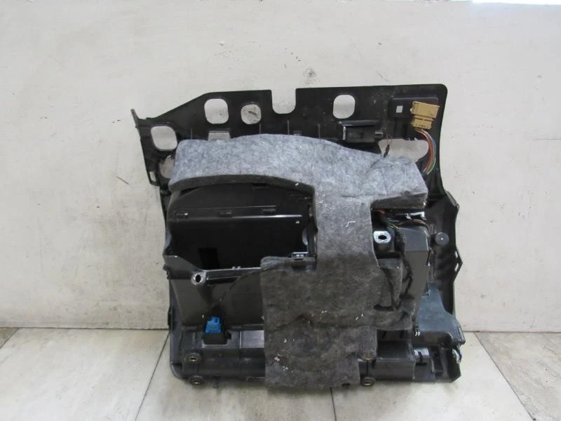 GLOVE BOX 12 13 14 15 16 17 AUDI A5 - Image 1 of 4