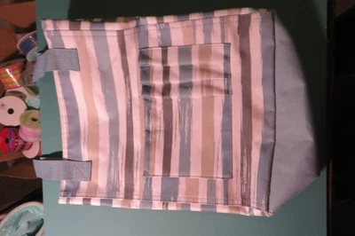 Thirty One, Bolso Organizador, Pinceladas con Bolsillos Exteriores y Cremallera Superior Foto 1 de 4