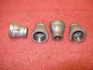 Confezione da 4! 3/4 pollici x 3/8 pollici Accoppiamento zincato riduttore FPT - Made in USA! Spedizione gratuita - Foto 1 di 1
