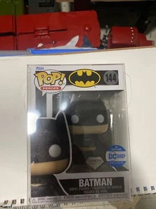 Funko POP Batman #144 - DC Shop exklusive limitierte Auflage - Bild 1 von 3