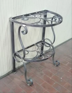 NACHTTISCH aus Schmiedeeisen. Sonderanfertigungen. 1251 - Bild 1 von 24