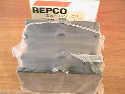 Toyota Corona & Pickup Front Brake Pads   Repco Deluxe   1975-1983 - Image 1 of 2