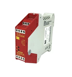 STI SR102AM Safety Relay, 24V - Picture 1 of 4