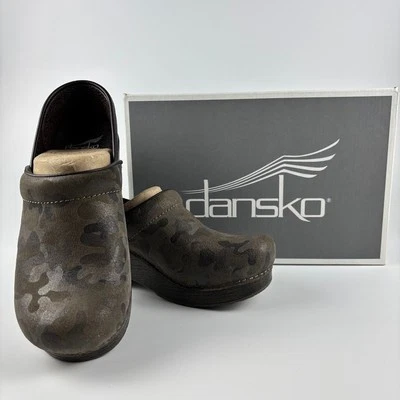 Zuecos profesionales Dansko para mujer 37 (US 6,5-7 M) cuero gamuza camuflaje TOTALMENTE NUEVOS Foto 1 de 4
