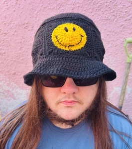 Men’s Crochet Smiley Face Bucket Hat Festival Boho - Picture 1 of 5