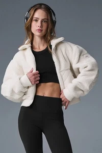 Chaqueta Corta AIo Yoga Para Mujer Sherpa Edge Bomber Cálida Informal Deportes Color Marfil - Imagen 1 de 6