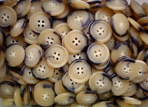25mm 23mm 20mm 15mm Light Golden Buttery Brown 4 Hole Buttons (CB114B-CB114D) x - Picture 1 of 2