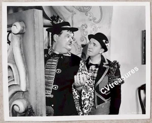 SWISS MISS  Laurel & Hardy Original Vintage TYPE I Keybook Photo 1938 - Picture 1 of 2