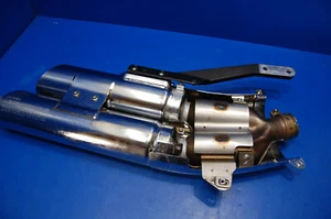 2014 12-17 YAMAHA RAIDER XV1900 OEM EXHAUST SILENCER MUFFLER 5C7-14710-30-00 - Foto 1 di 19