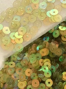 Sequins 4mm Champagne Gold Transparent AB Iridesent Round Flat Choose Pack Size - Picture 1 of 2