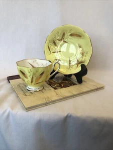 Vintage Queen Anne Yellow & Gold Wheat Fine Bone China Tea Cup & Saucer England - Picture 1 of 13