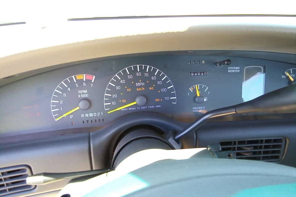 1997 年 Bonneville OE 速度表量规簇 94K 英里庞蒂亚克 — 第 1/4 张图片