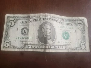 SUPER RARE FANCY 5 DOLLARS BILL 1995 SERIE L53020302E Repeat 302 203 302 Or 0203 - Picture 1 of 8