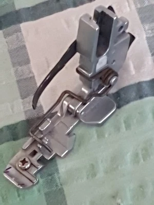 BERNINA BERNETTE OVERLOCKER PRESSER FOOT WITH CLIP ON SHANK AND THREAD CUTTER  - image 1 of 4