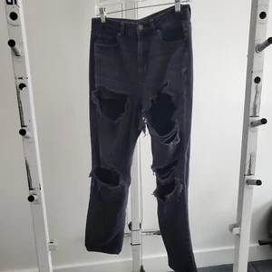 American Eagle Absolutely Destroyed Mum Jeans Size 8 Black - Picture 1 of 14