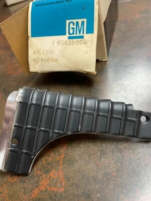 Extensión de moldura de rejilla Chevelle 1968 nuevo de lote nuevo Chevrolet El Camino SS 3926804 GM Foto 1 de 3