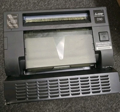 Mitsubishi CP-D90-DW Dye Sublimation Photo Printer. PLEASE READ DESCRIPTION  - Image 1 of 4