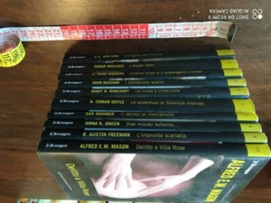 LIBRO -I Grandi Maestri Del Giallo - Allegato Al Messaggero - 10 Numeri - Newton - Imagen 1 de 3