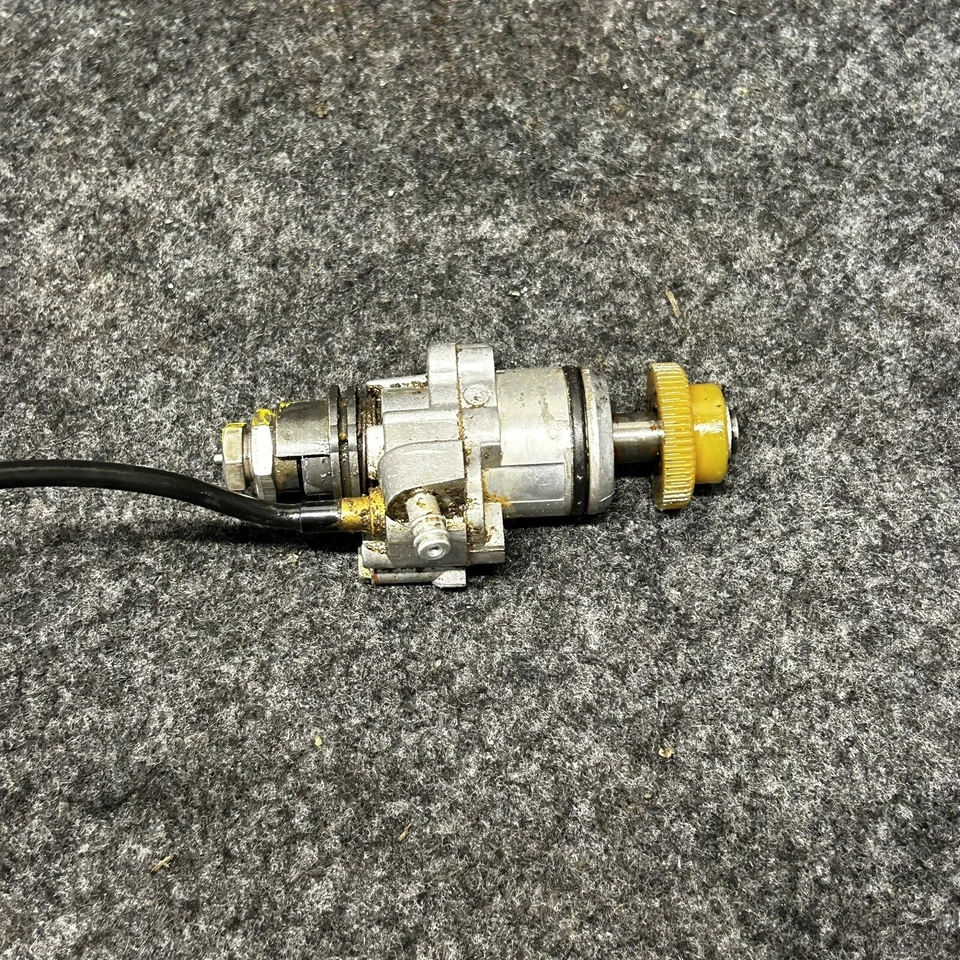 BOMBA DE INYECCIÓN INYECTOR DE ACEITE YAMAHA YF60 YF 60 4 ZINGER Foto 1 de 3