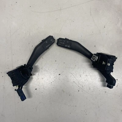 2005 Volkswagen limpador de golfe e hastes indicadoras 1K0953519 1K0953513A - Imagem 1 de 4