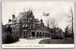 Edificio amministrativo a Long Cliff, Logansport, IN cartolina d'epoca - Foto 1 di 2