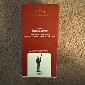 2020 Hallmark Keepsake TRIMMING THE TREE National Lampoon's Christmas Vacation - Picture 1 of 3