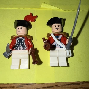 LEGO Pirates of The Caribbean Minifigures King George's Officer and Soldier - Picture 1 of 4