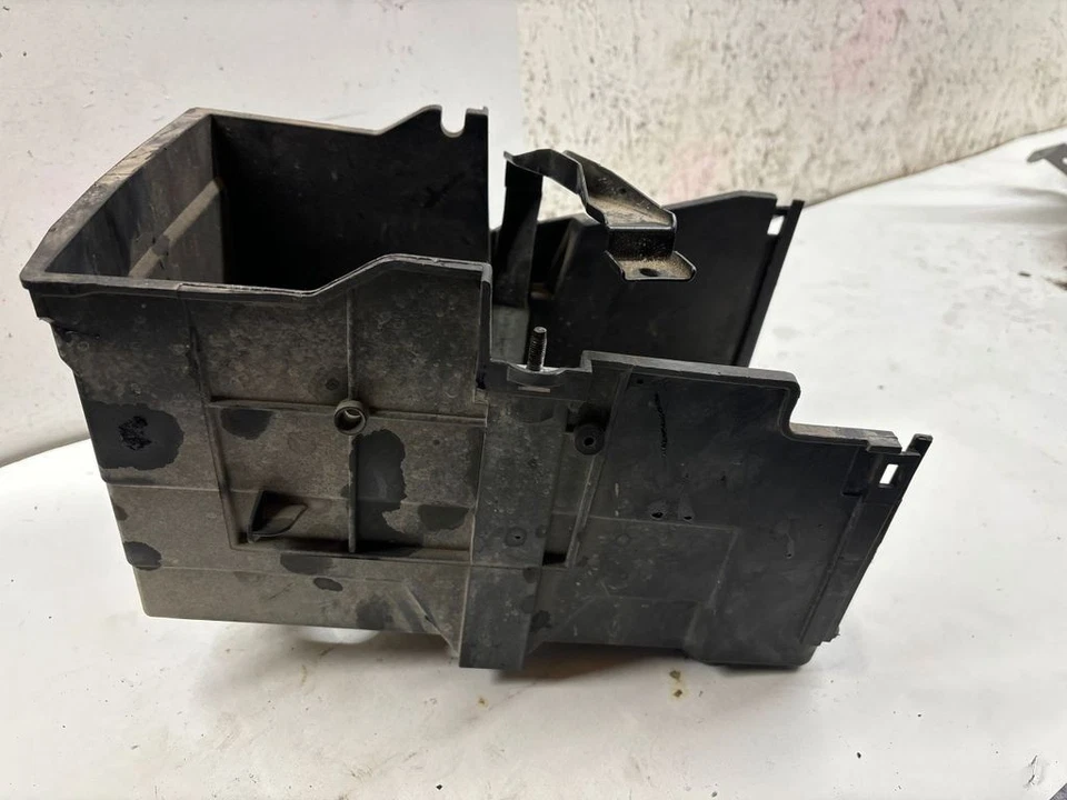 Ford Focus 2009 caja batería 4m5110723 DTS5107 Foto 1 de 4